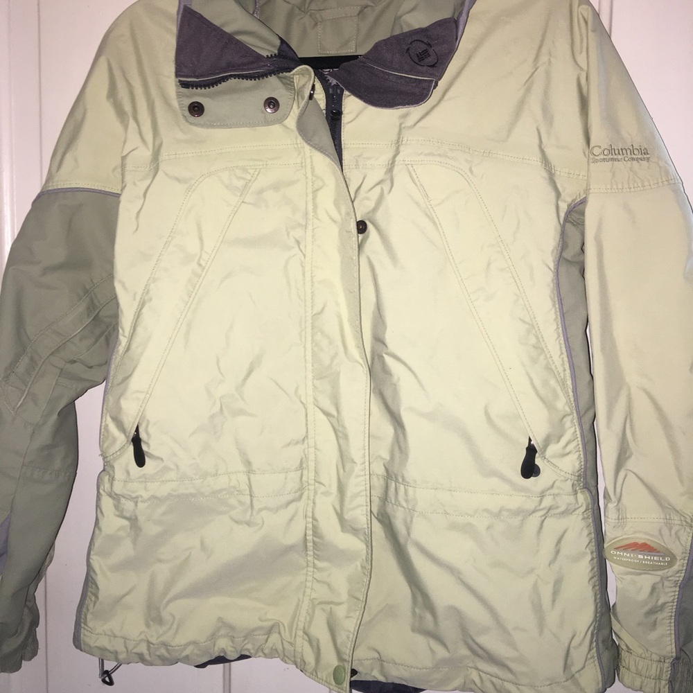 Columbia jacket light yellow/green - size large